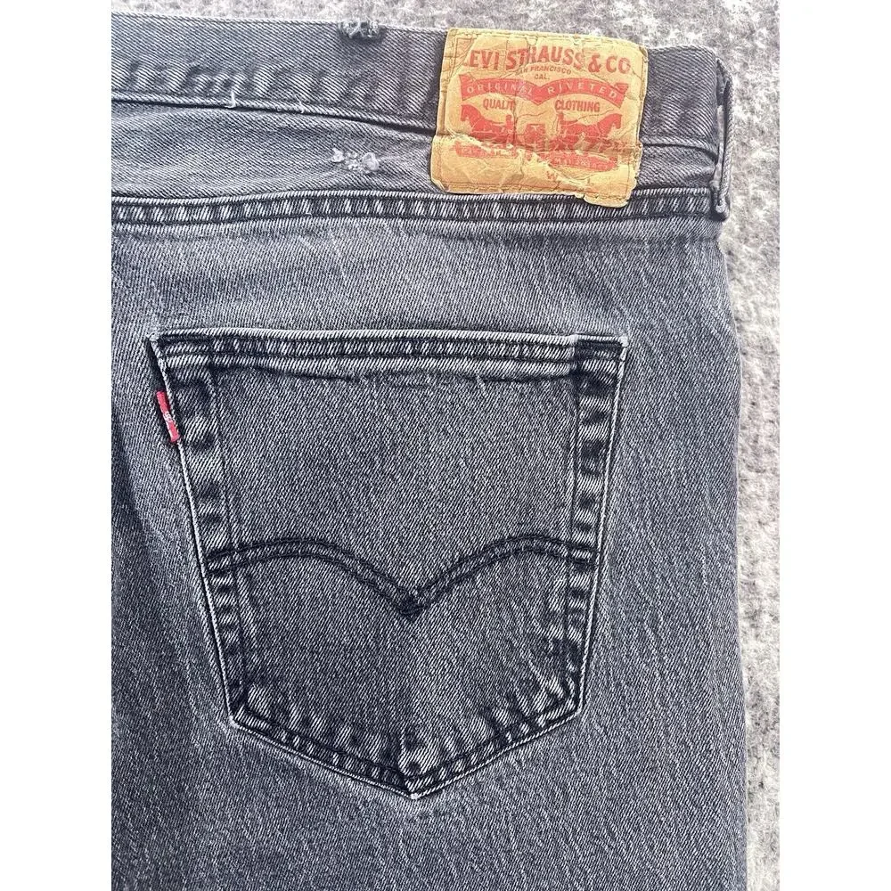 Levis 501 Jeans Mens 42x30 Straight Leg Black Faded Distressed fit 42x28